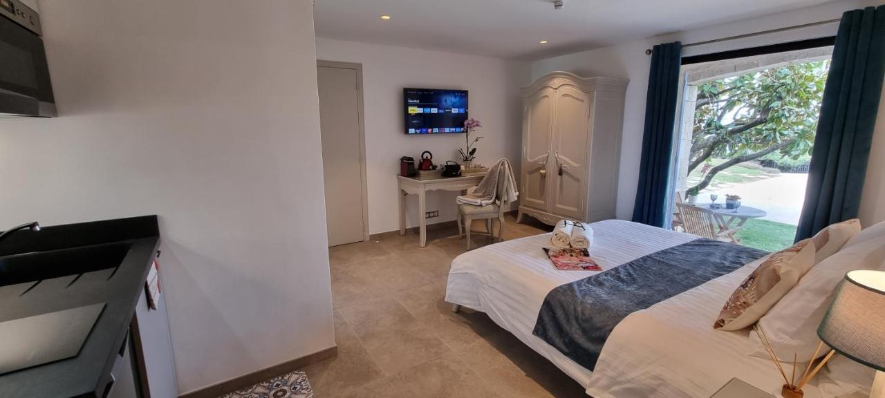 Le Bar-sur-Loup Loup Castel Boutique Hotel B&B מראה חיצוני תמונה