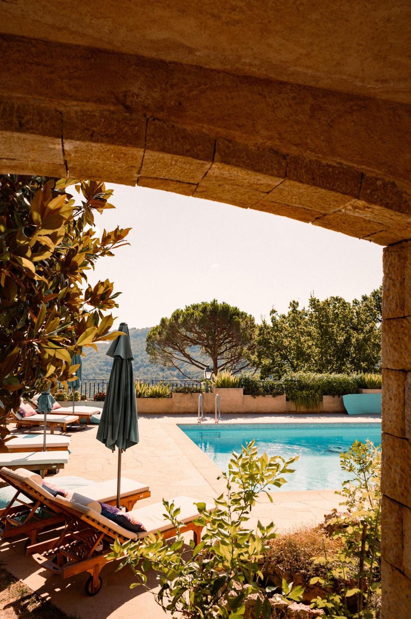 Le Bar-sur-Loup Loup Castel Boutique Hotel B&B מראה חיצוני תמונה